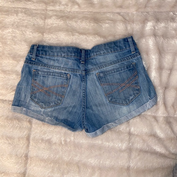 Aèropostale Jean Shorts! - Picture 2 of 2